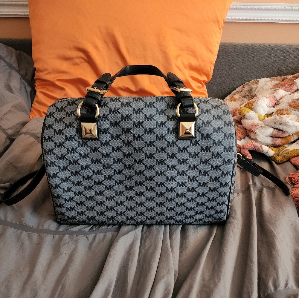 Michael Kors navy bag.